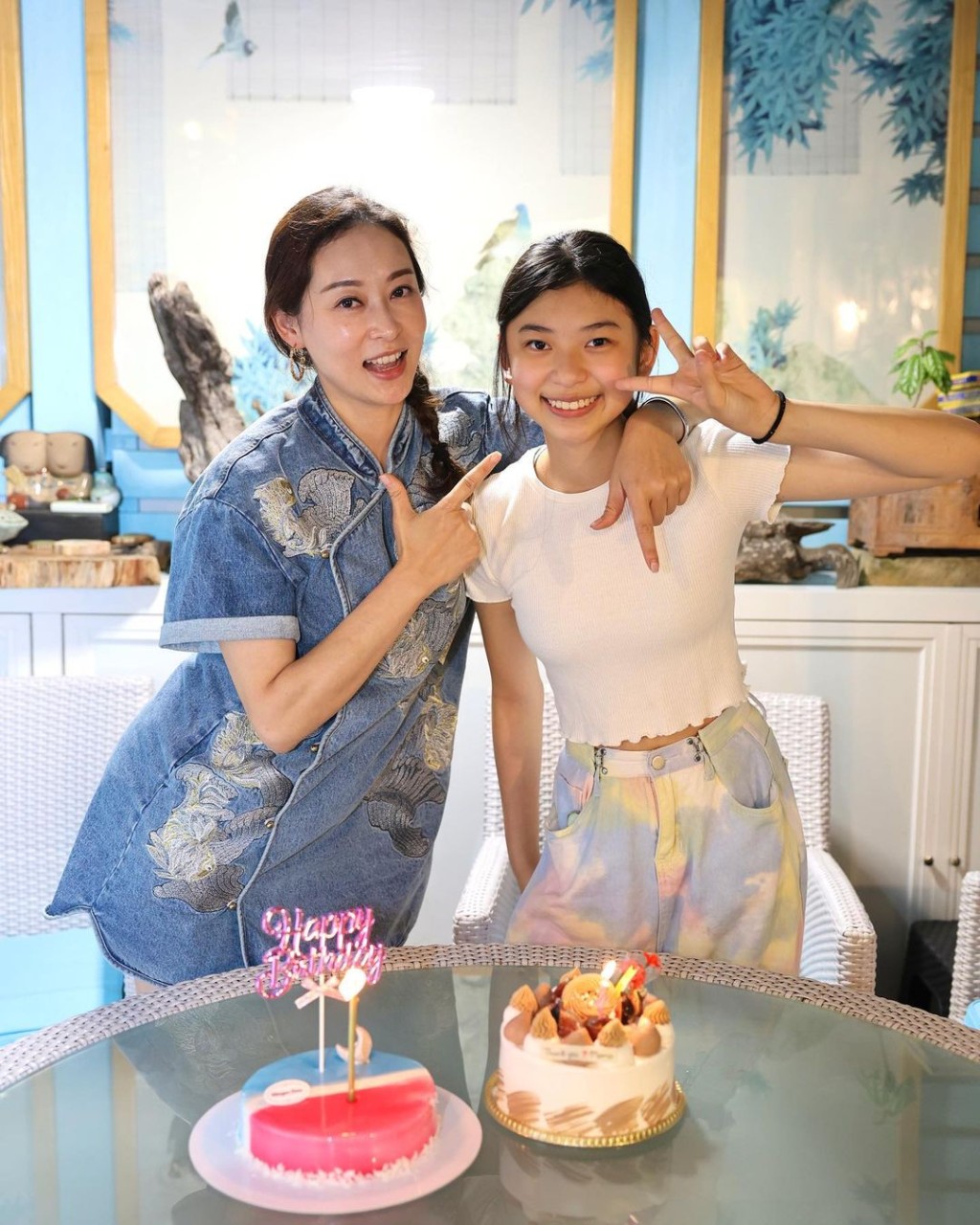 楊卓娜早前為女兒慶祝14歲生日。