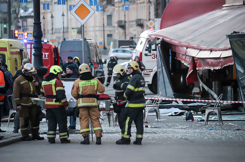 圣彼得堡咖啡店发生爆炸酿1死16伤。美联社
