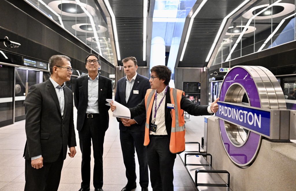 陳茂波訪倫敦Paddington站 視察港鐵營運伊利沙伯綫：顯示香港軟實力