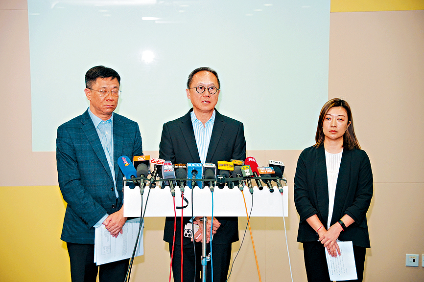 醫管局管理層早前就老翁死亡事件致歉,目前已完成部分建議改善程序。