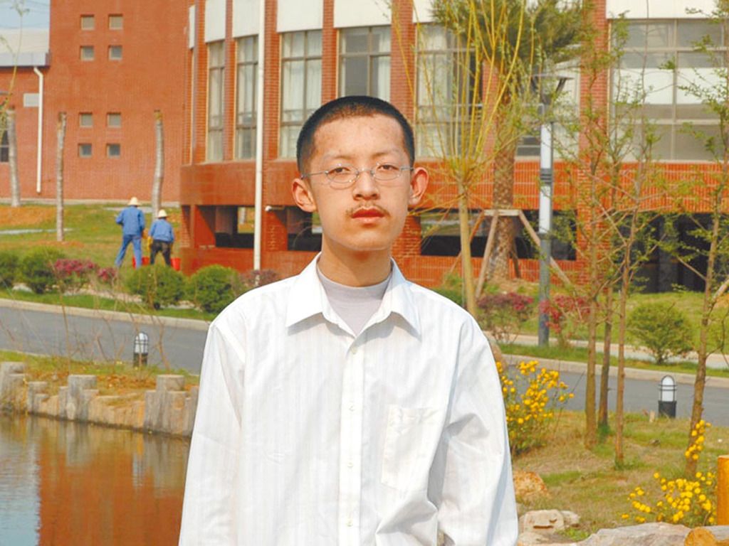 柳智宇获得麻省理工学院全额奖学金却放弃就读，消息轰动一时。