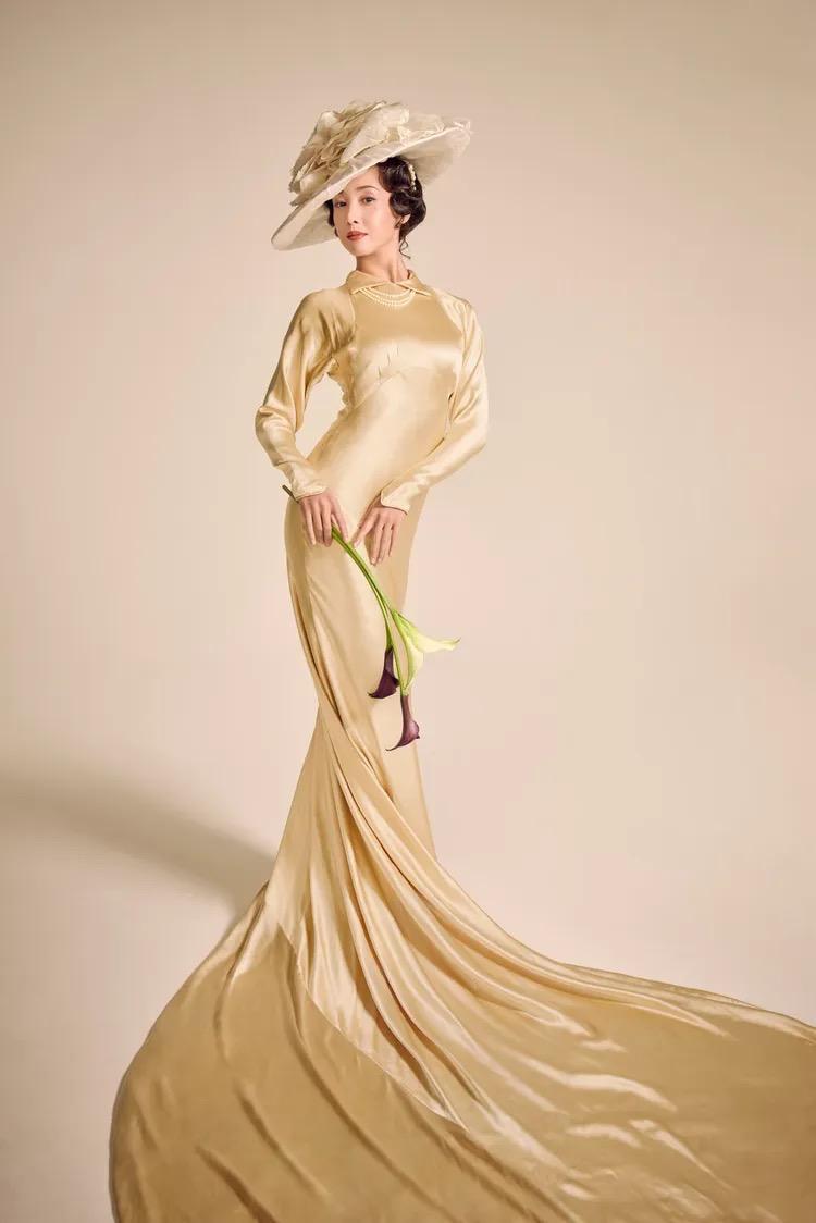 澤尻英龍華正忙於準備舞台劇《賣花女》的演出。