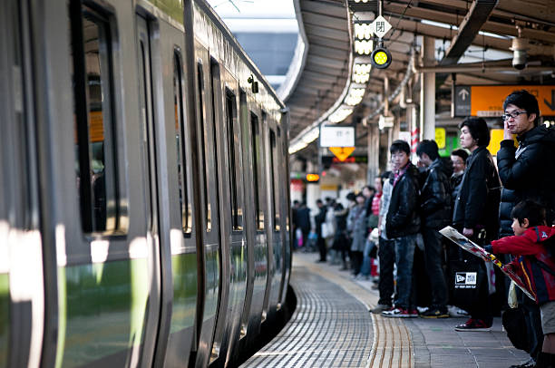 近日就有改過自新的「電車癡漢」向傳媒親身剖白，指出這種犯罪行為令人欲罷不能，並向政府提出一建議，減少女乘客被侵犯機會。