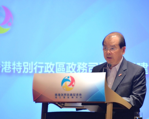 張建宗不評論有人就一地兩檢條例提覆核。