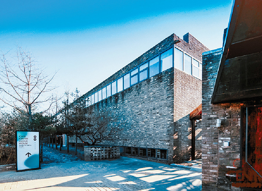 ■馬克龍於4月特別感謝蔡冠深，多年來為推進中法民間文化交流的貢獻，其中一項就是讓白雲館繼續發光發亮。