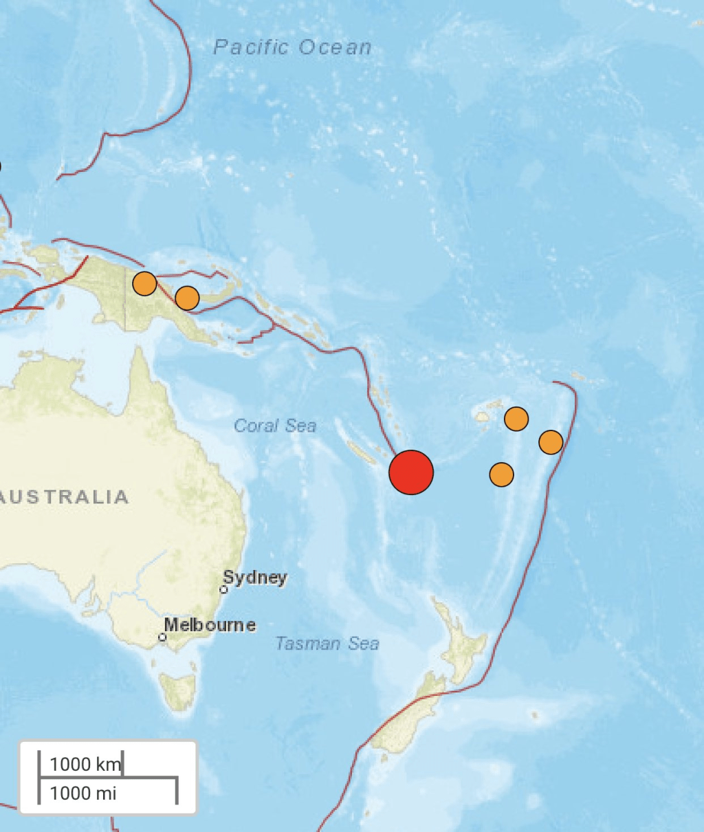 澳洲外海罗雅提群岛发生7.7级地震。