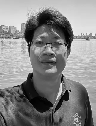 王晨辉。