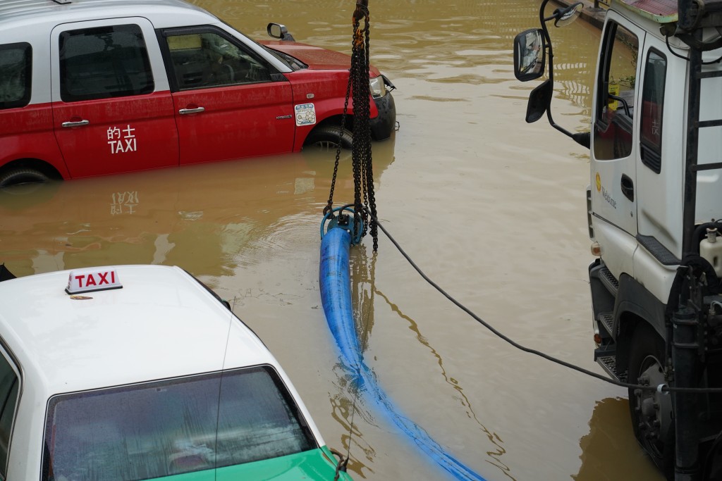 大埔南运路水浸情况。叶伟豪摄