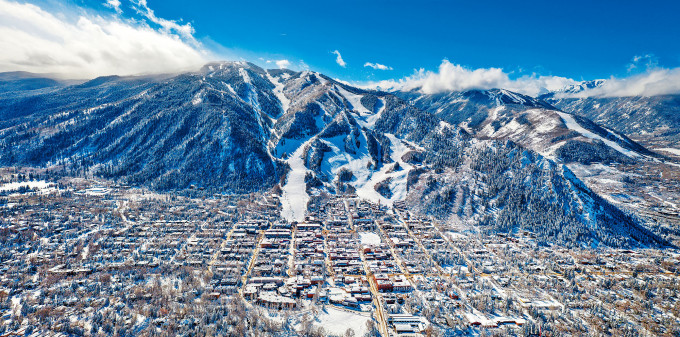 雪地面積佔地超過五千三百畝的Aspen Snowmass，是美國科羅拉多州最大的滑雪度假村。
