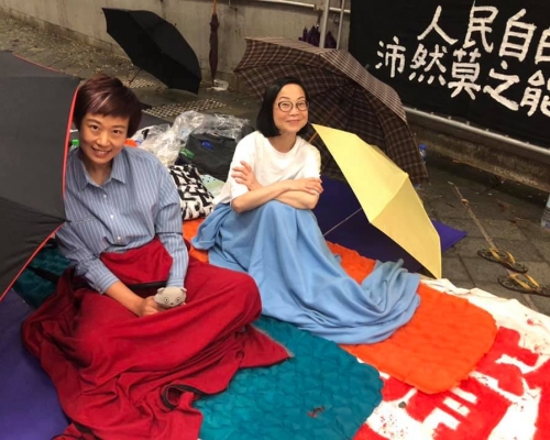 何式凝FB圖片