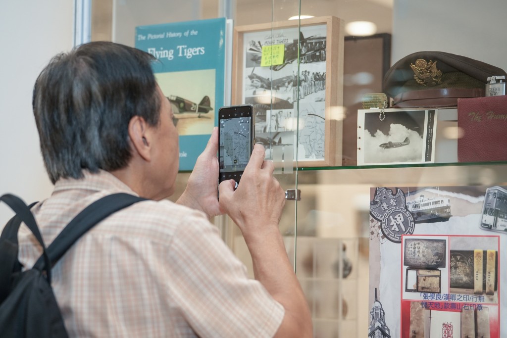 香港收藏家協會展覽在由今日開始至下月1日，在中央圖書館舉行。