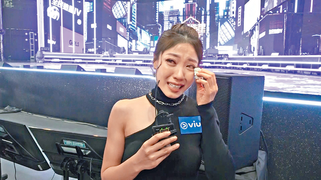 一講即喊
■芯駖好戥Gao開心，愈講愈激動。「佢個表演齊集全港最勁嘅街舞老師，我好proud of佢，俾好多人見到香港街舞最靚一面。」