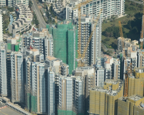 運輸及房屋局昨正式宣布,將撤回一手樓「空置稅」。