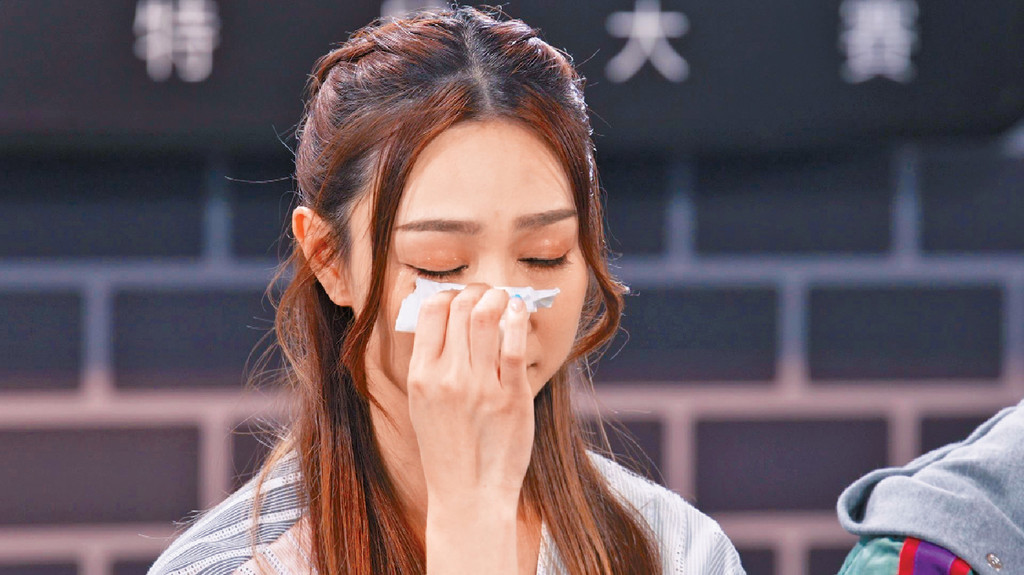 ■黃嘉雯在節目內被感動到爆喊。