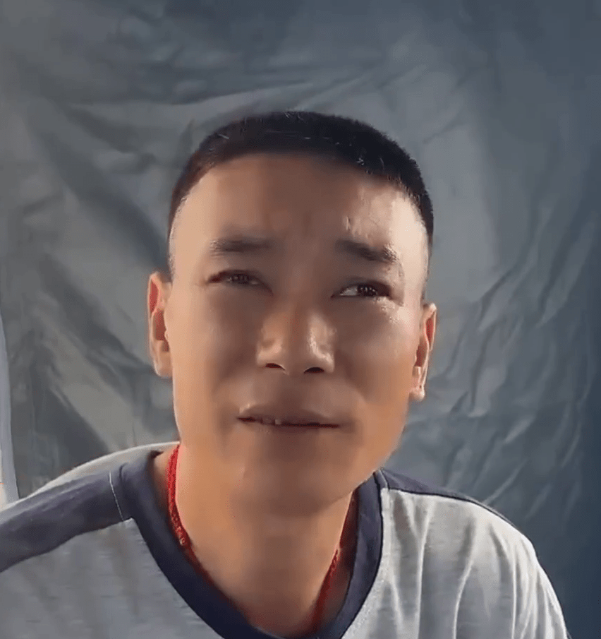 廖姓男子亲述地震经历。 新京报