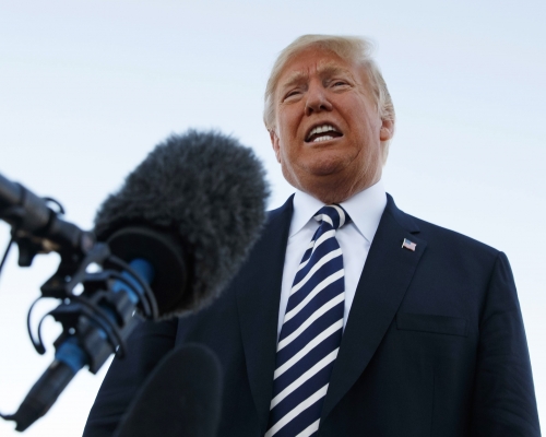 特朗普拟收窄性别定义，以男女生殖器官区分。AP