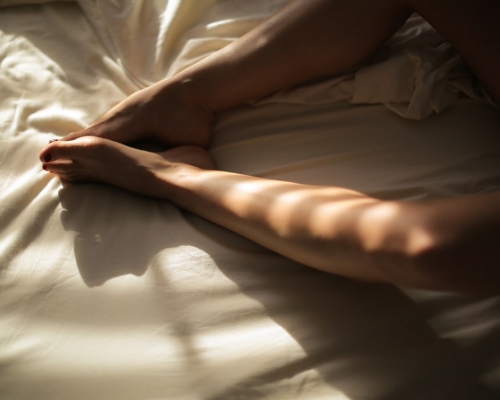男子性侵女兒被判處13年監禁。Unsplash圖片