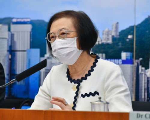 陳肇始指推行全日禁堂食後才發現很多人要上班。資料圖片