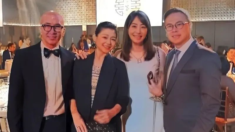 當時賈永婕都在場。 當時賈永婕都在場。