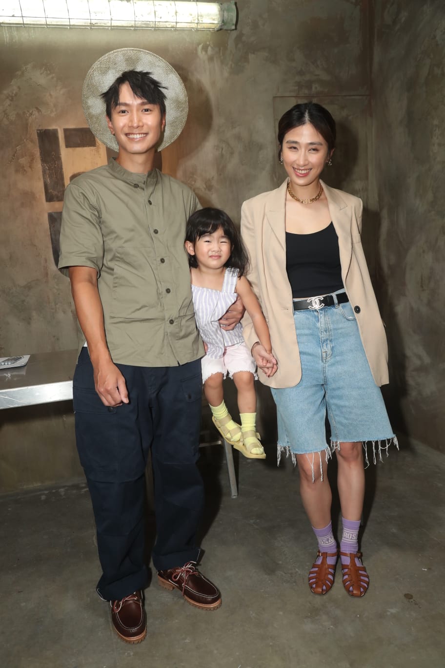 老婆和囡囡一齊支持。