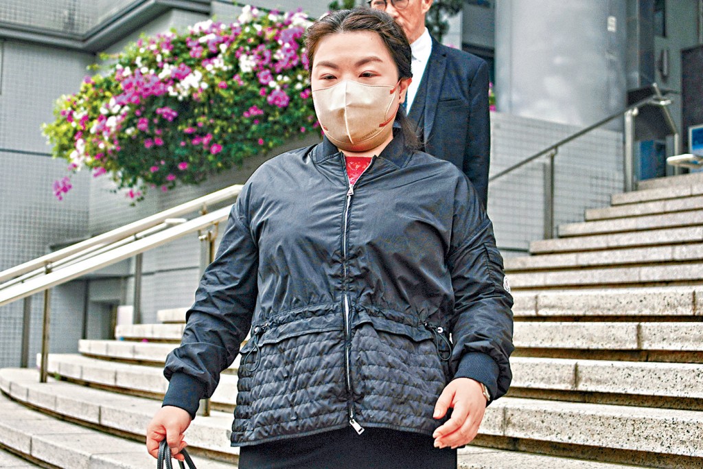 榮源茶行太子女王詩雅因疫情期間向生署隱瞞行蹤被裁定4罪罪成,被判社會服務令160小時。