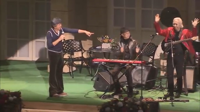 林子祥在2016年邀請玉石樂隊演出。