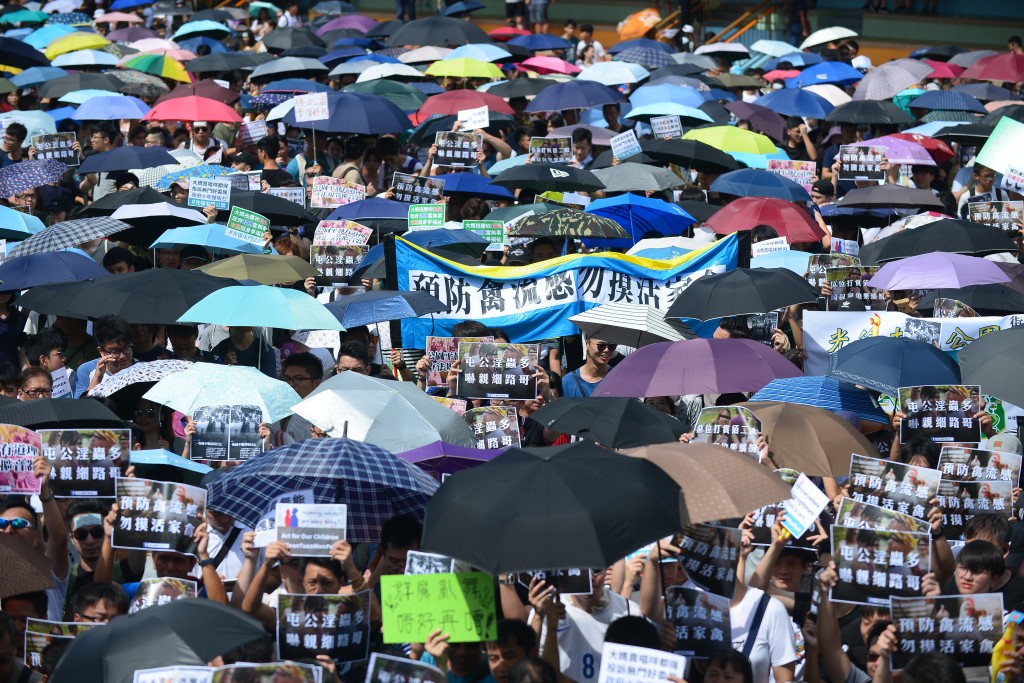 当日的光复屯门公园游行示威演变成冲突。资料图片