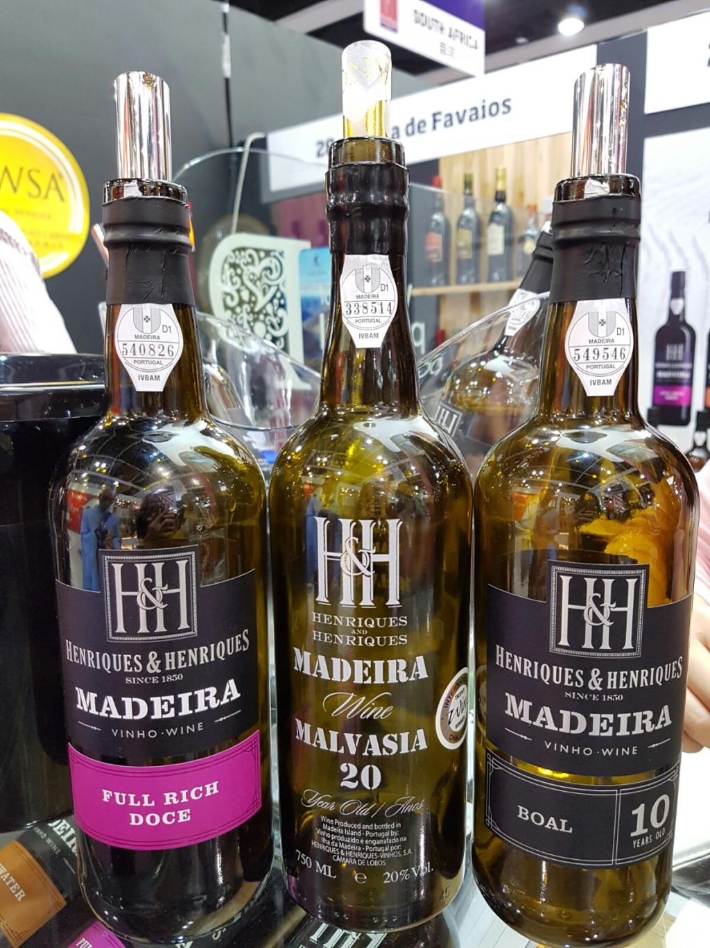 葡萄牙馬德拉酒。