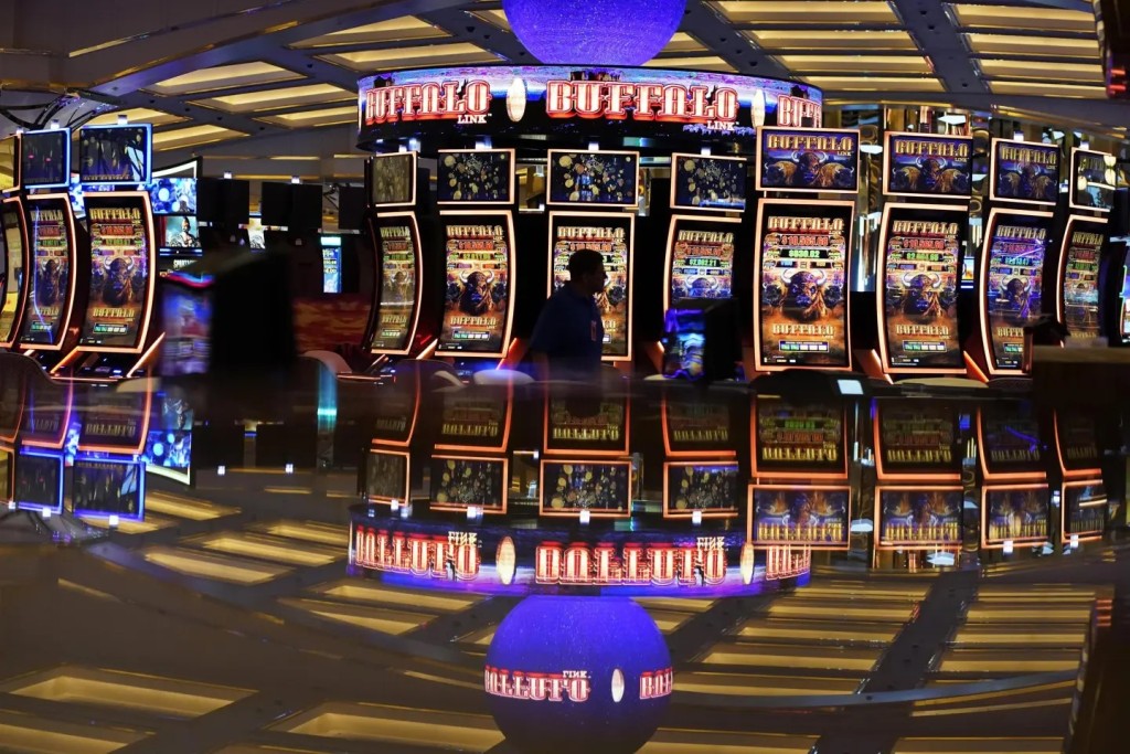 美國拉斯維加斯以賭場娛樂聞名，吸引許多外國遊客。美聯社
