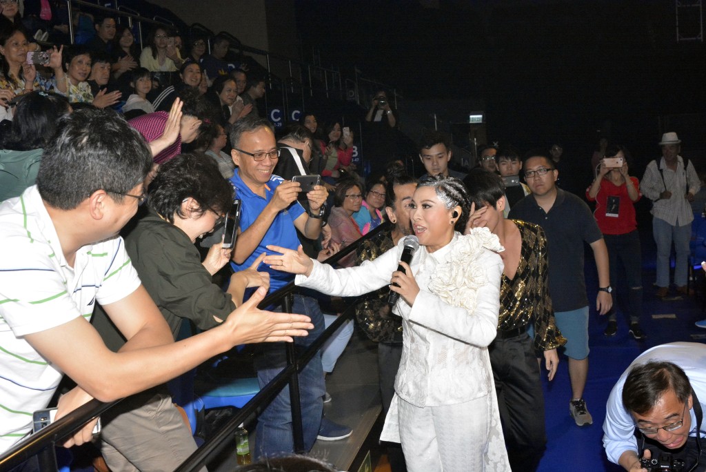 梁雁翎在2017年復出開演唱會。