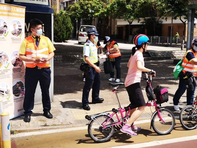 警方提醒單車使用者單車安全的重要性。警方圖片