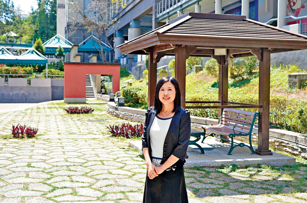 馮明穗研究照顧者議題逾20年,見證官方推動政策的演變,期待更多措施出台。