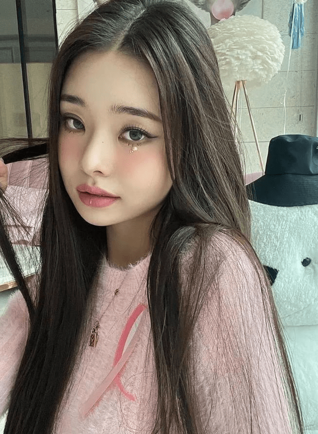 宋智雅以前濃妝豔抹。