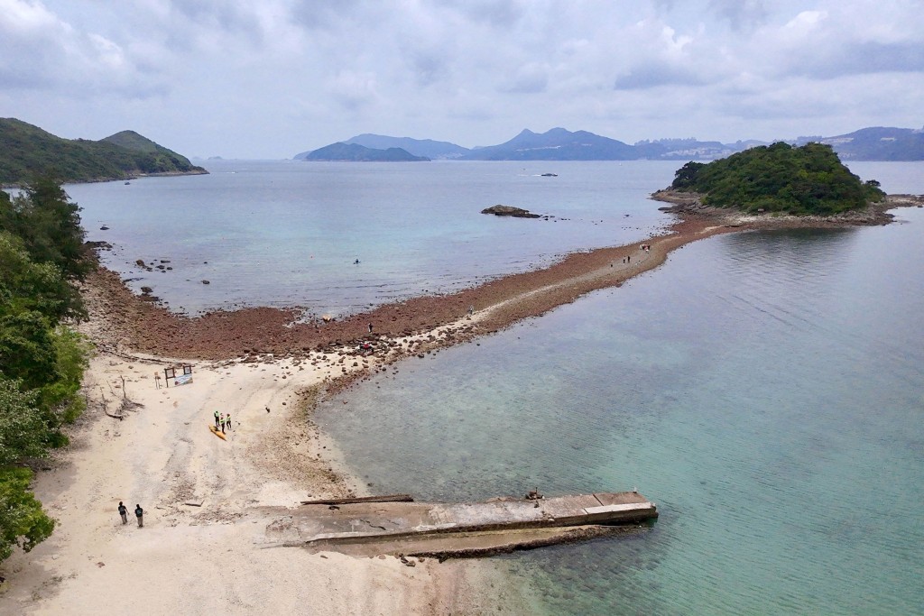 漁護署預料五一黃金周期間，每日將會有約1000名遊客到訪西貢橋咀洲。　劉駿軒攝