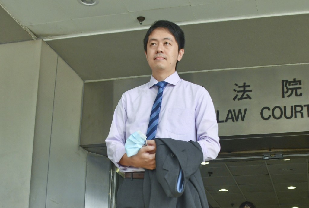 許智峯等流亡人士不斷在網上呼籲人投白票抵制選舉。資料圖片