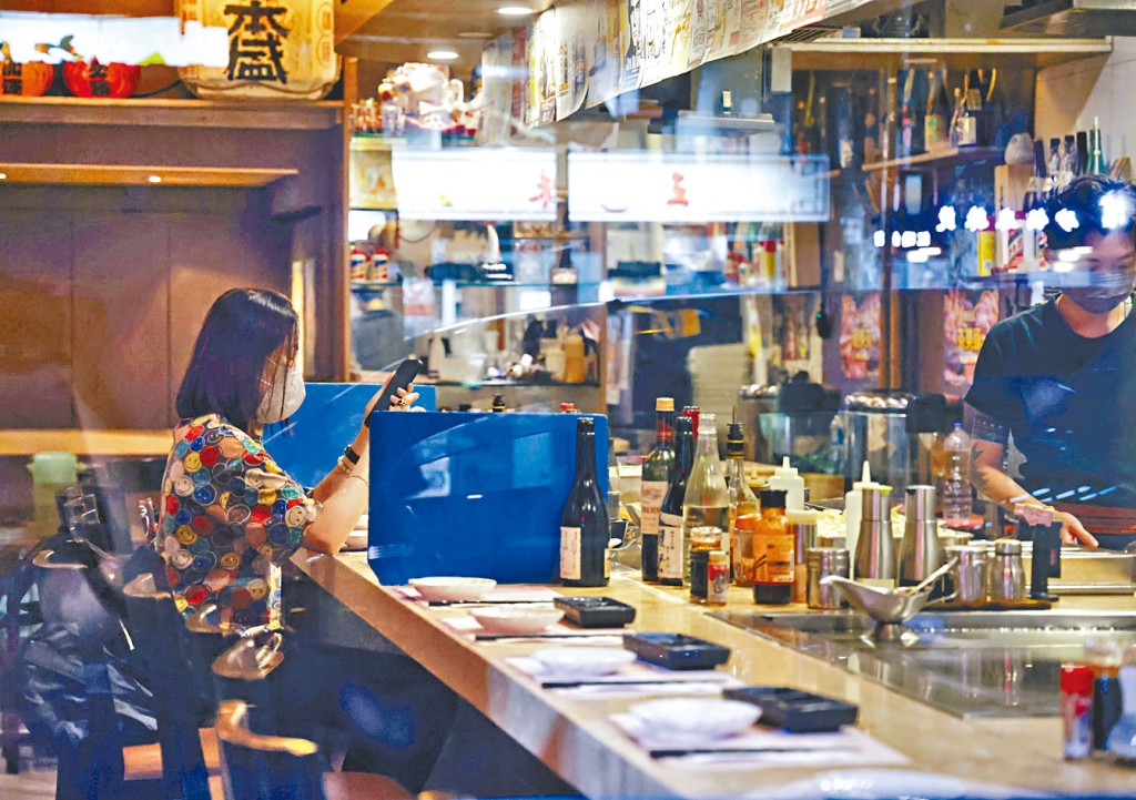自從檢疫酒店完成「歷史任務」後,業界紛「變陣」吸客。