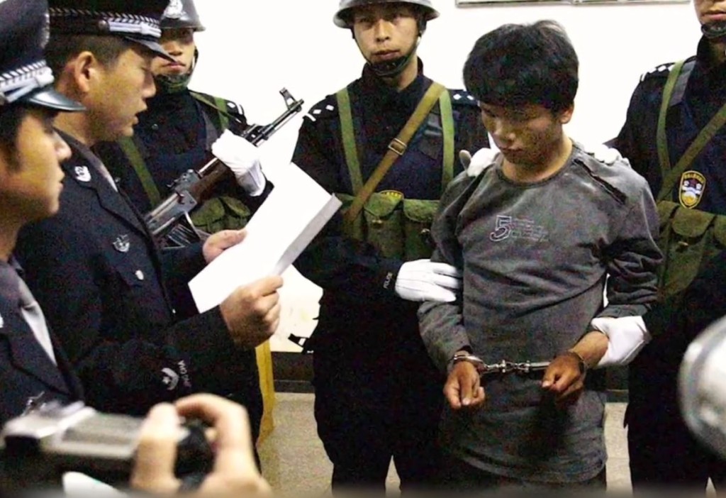 马加爵杀害4名同学后逃亡29日在海南三亚被捕。