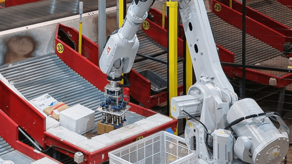 京東夥科大成立聯合實驗室 拓超級供應鏈下AI應用