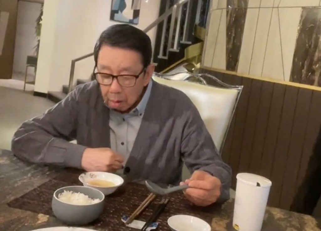 不過胡楓依然表現專業。
