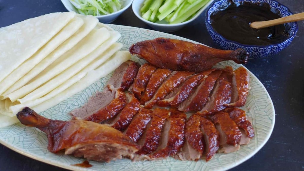 北京鴨是中國菜中不可缺席的佳餚美食。  資料圖片