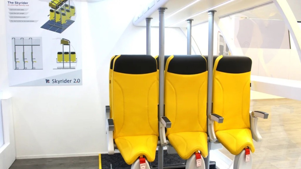 意大利廠商Aviointeriors研發的半站立式Skyrider 2.0座椅。Aviointeriors 意大利廠商Aviointeriors研發的半站立式Skyrider 2.0座椅。Aviointeriors