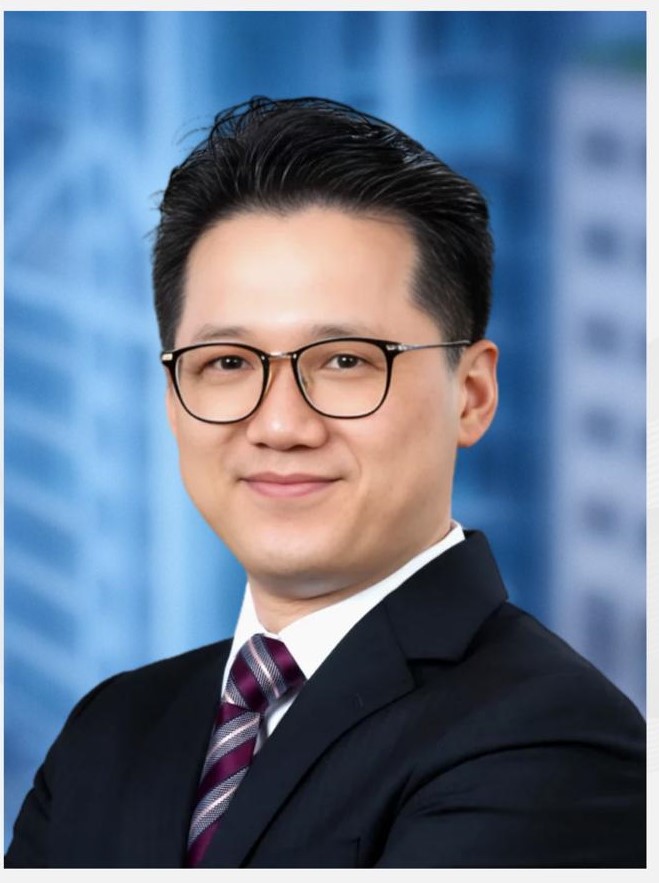 卓元畅大律师。 卓元畅大律师。