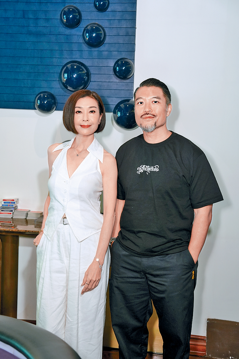 伍姑娘與李凱賢主持的《九運會客室》將開拍第二季。