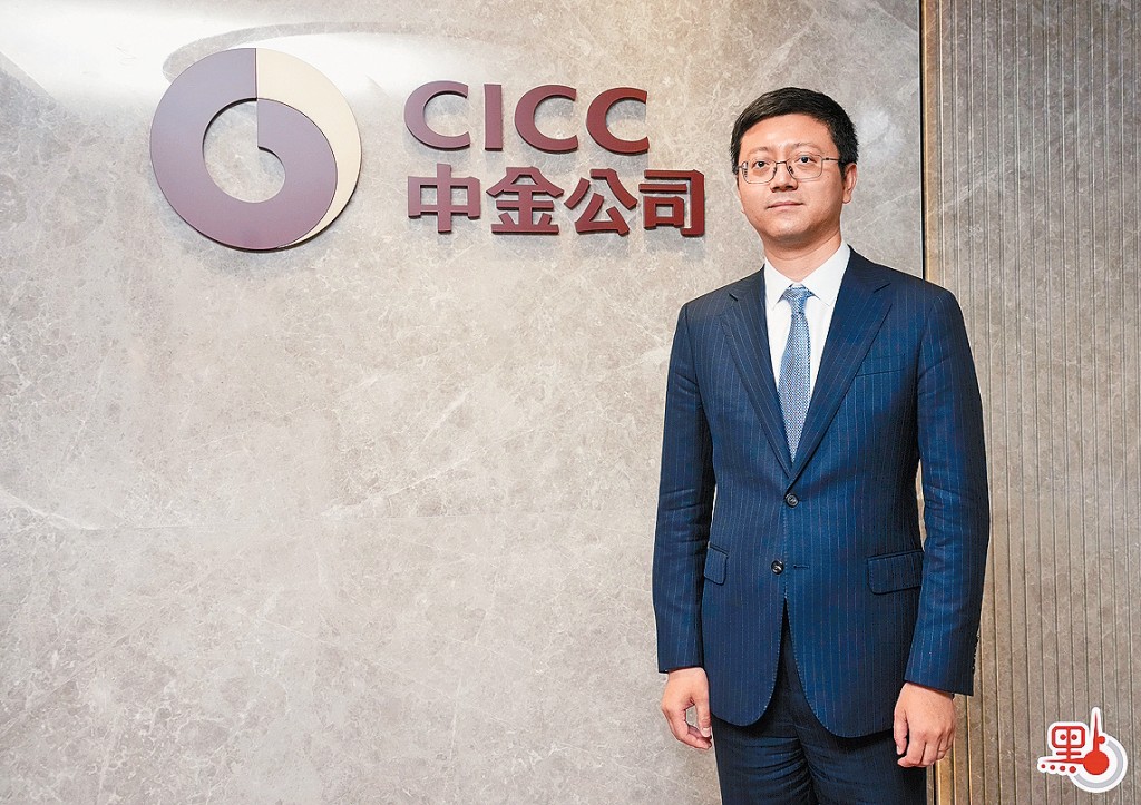 許佳表示，對希望保證機構投資者獲配售比例更多的發行商而言，新股新規給予更大的操作空間和確定性。