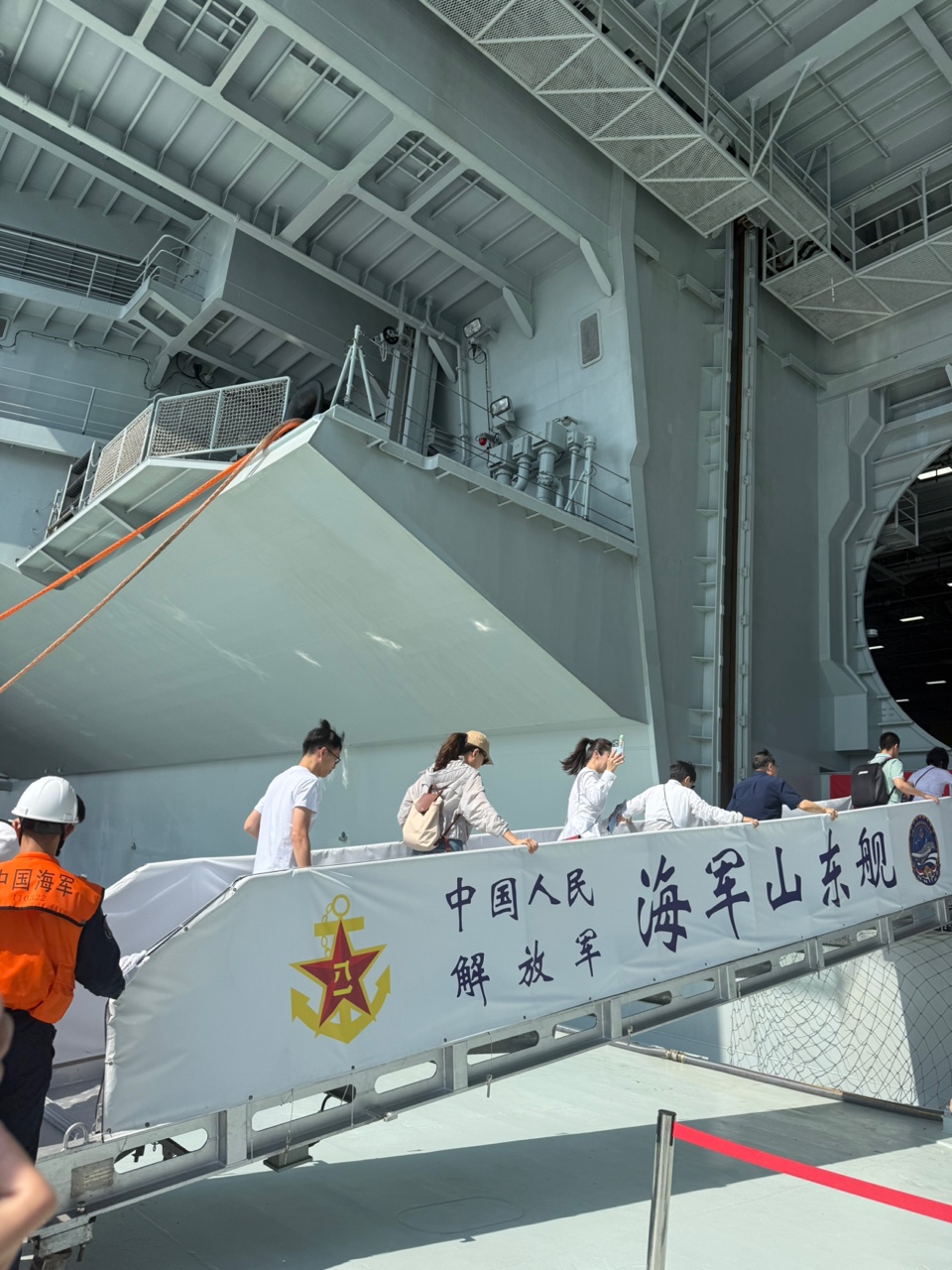 山東艦內部的情況。受訪者提供 山東艦內部的情況。受訪者提供