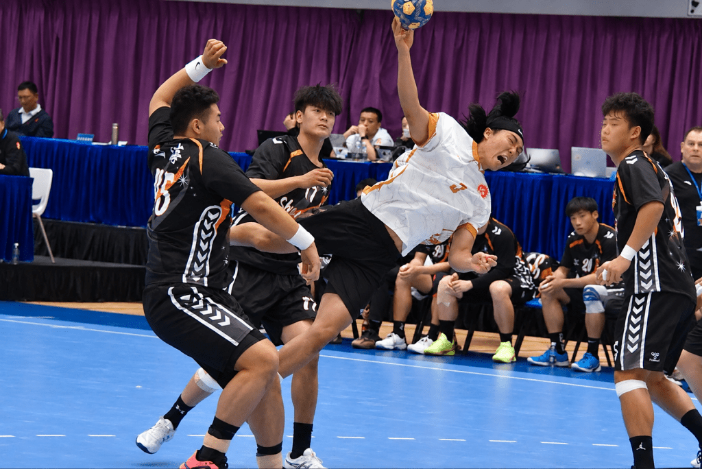 杨骏尧摄