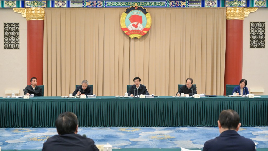 全國政協主席會議昨天在京召開。新華社