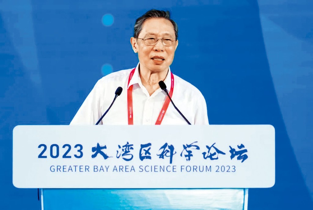 鍾南山預測6月底或現新冠第二波高峰,每周約有6500萬人染疫。