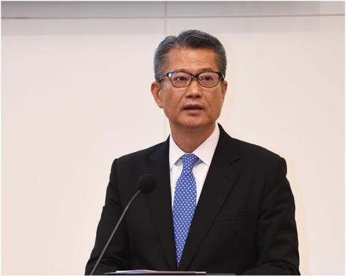 陳茂波預期明年本港經濟將面對多項不明朗因素。