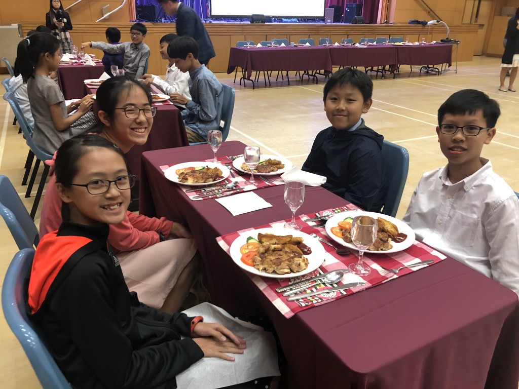 鄭建德指班主任會找一些可信賴的同學，幫助轉校生融入班級。